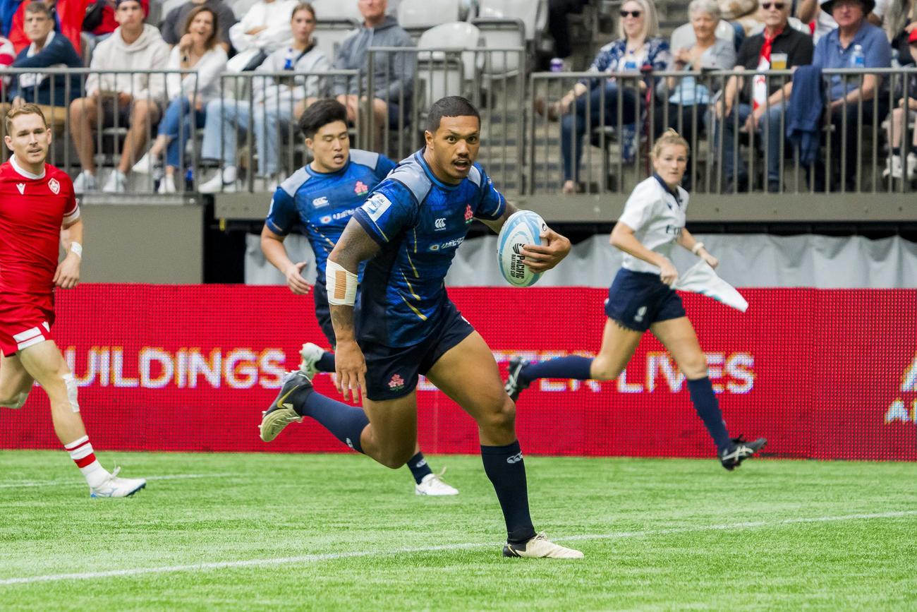 カナダ戦で先制トライを決めたマロ・ツイタマ（C）JRFU