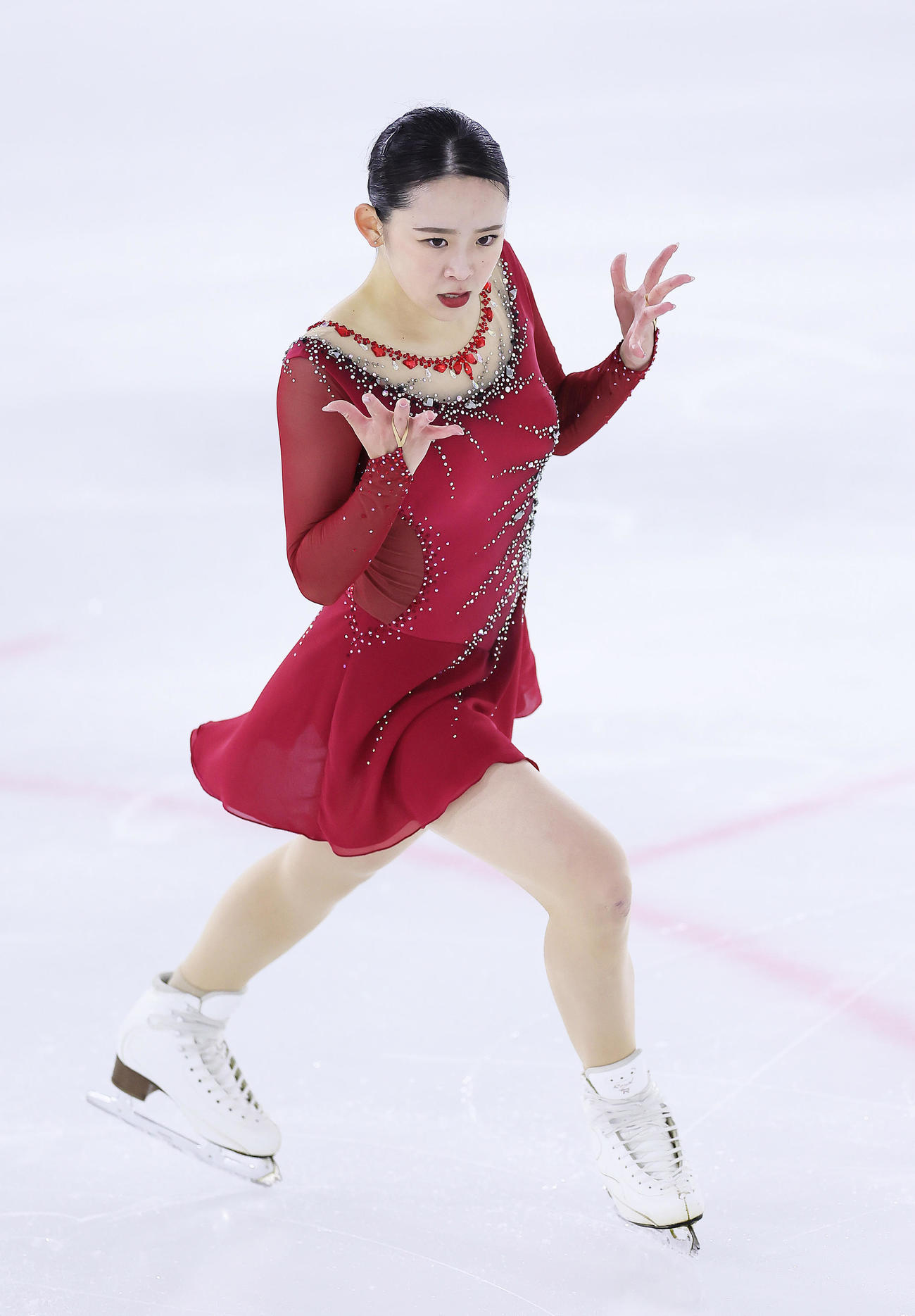 シニア女子SPで演技する青木（撮影・足立雅史）
