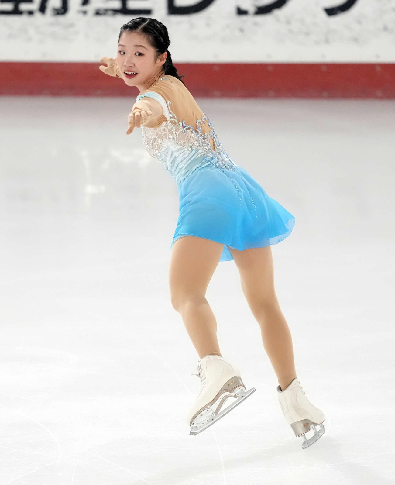 ジュニア女子フリーでトリプルアクセルを決め笑顔を見せる中井亜美（撮影・たえ見朱実）