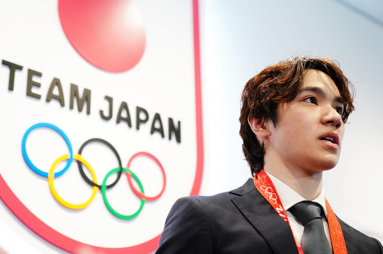 授与式を終え思いを語る宇野昌磨さん（撮影・横山健太）