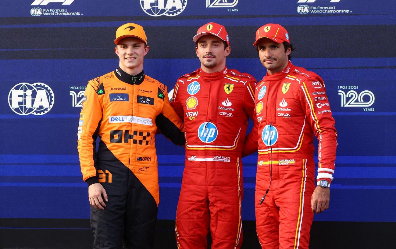 ポールポジションを獲得したフェラーリのシャルル・ルクレール（中央）、2番手のマクラーレンのオスカー・ピアストリ（左）、3番手のフェラーリのカルロス・サインツ（ロイター）