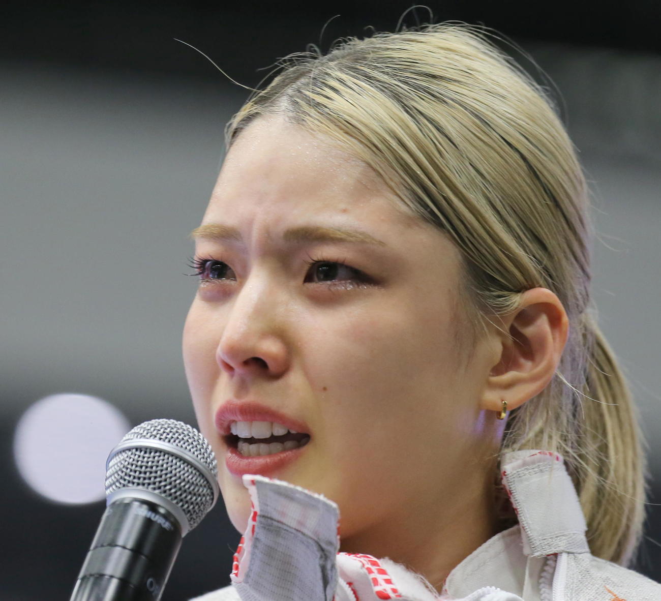 フェンシング全日本選手権　女子サーブルで2年ぶり4度目の日本一に返り咲き、感涙で目を潤ませた江村美咲（撮影・木下淳）