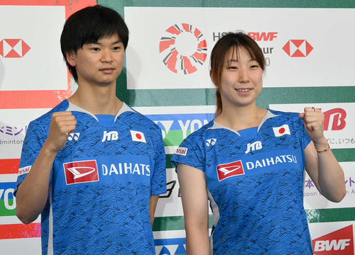 バドミントン】“ワタガシ”2ショットに「ステキです」五十嵐有紗＆渡辺