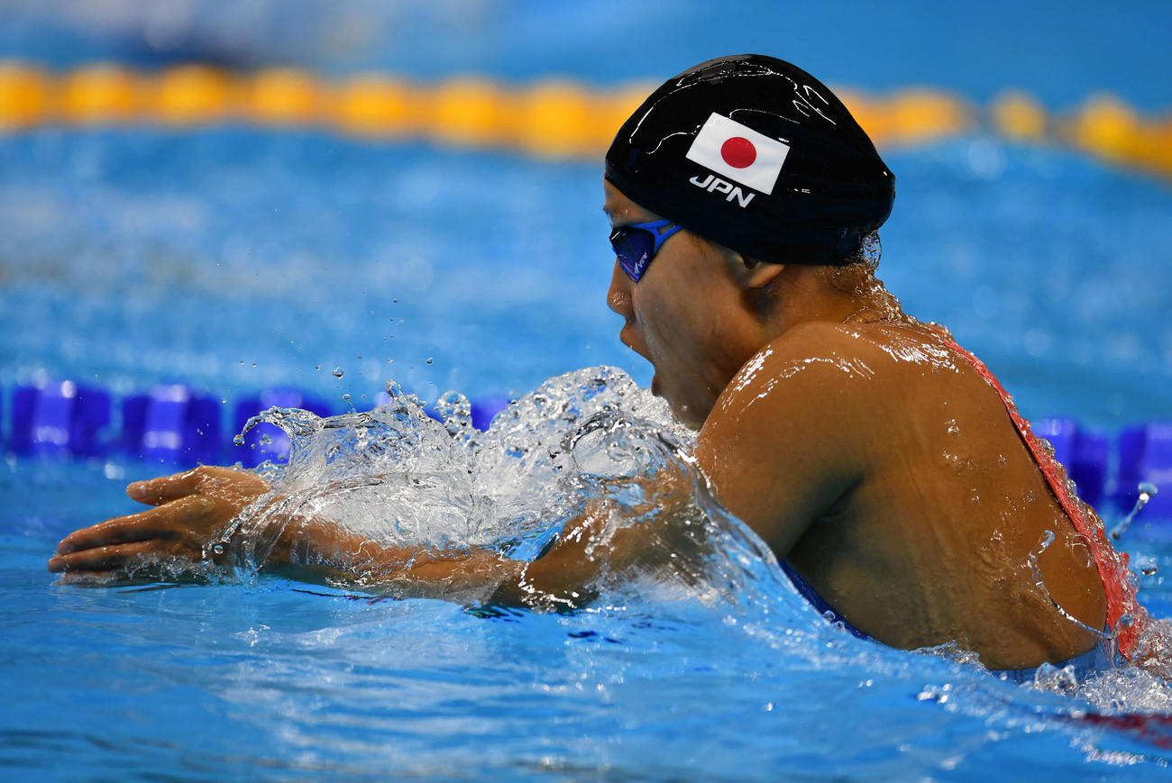 16年8月、リオデジャネイロ五輪の競泳女子200メートル個人メドレー準決勝で力泳する今井月