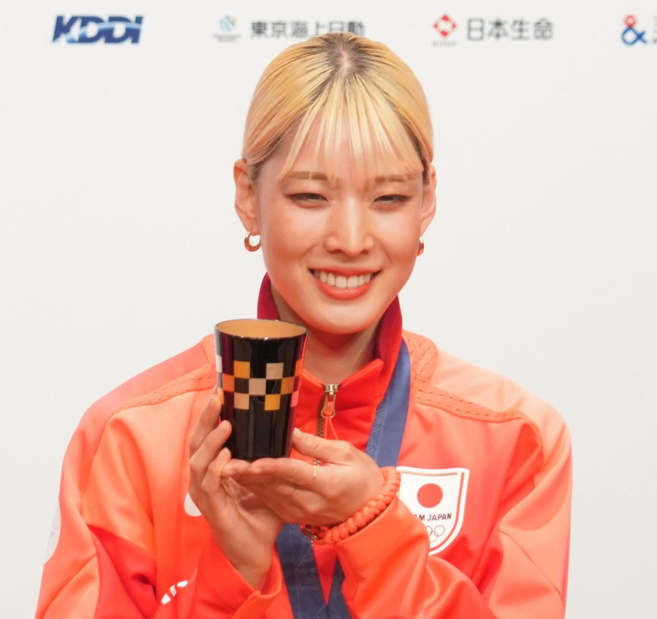金髪剣士”印象激変「ばっさりカット」世界女王でパリ五輪銅の江村美咲