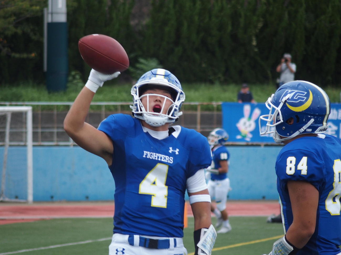 第2Qに勝ち越しタッチダウンを決めた関学大WR小段天響（撮影・永田淳）