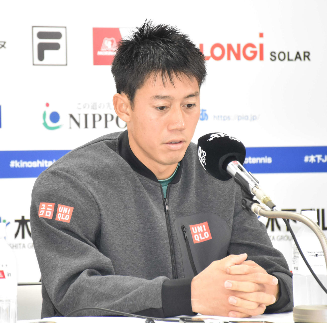 会見に出席する錦織（撮影・勝部晃多）