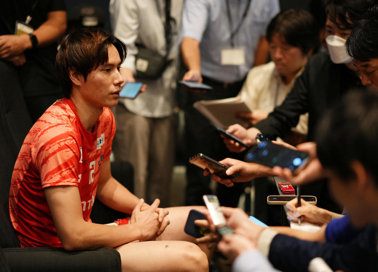 開幕に向け意気込みを語るサントリーサンバーズ大阪の高橋（撮影・横山健太）