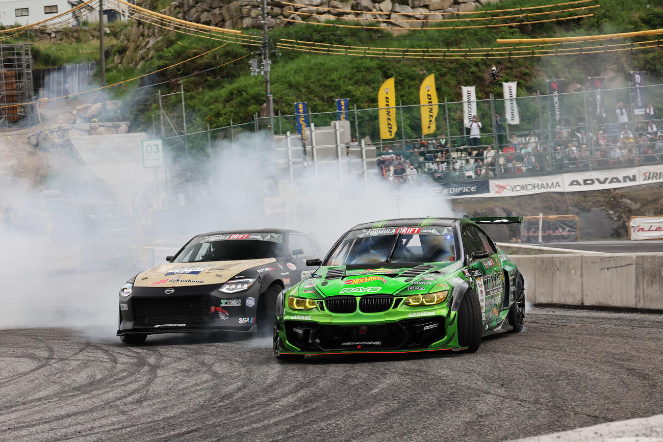 第5戦ファイナルで争う山下広一（BMW E92）とKANTA
