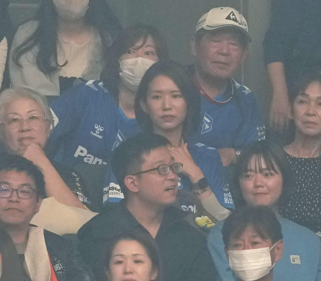 サントリー対大阪B　応援に駆けつけた古賀紗理那さん（撮影・たえ見朱実）