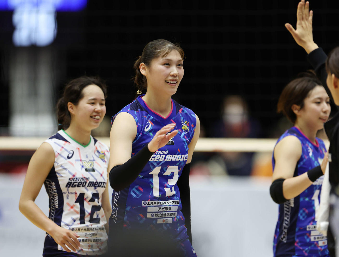 NEC川崎対埼玉上尾　第1セットを奪い笑顔の埼玉上尾黒後（撮影・宮地輝）