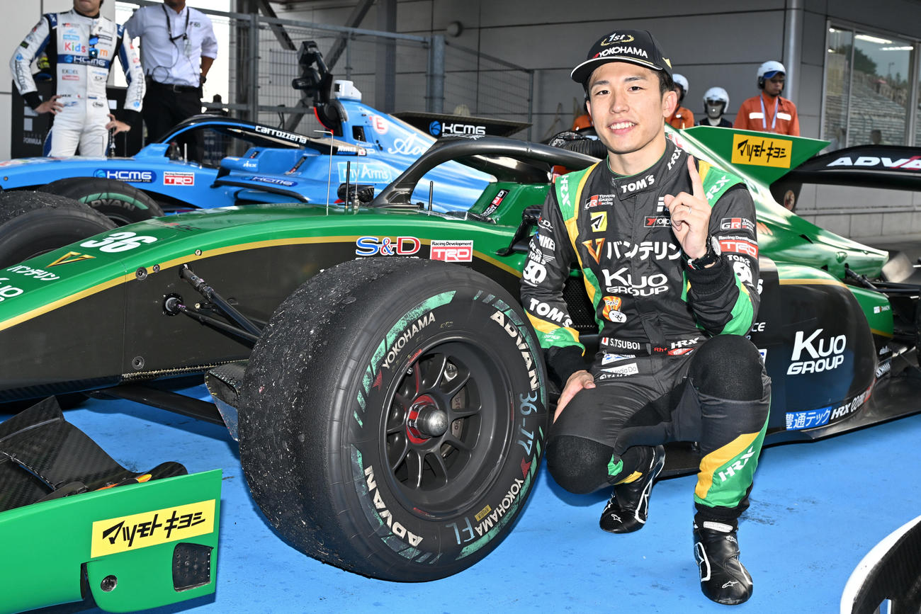 スーパーフォーミュラ第7戦、第6戦に続き富士で2連勝となる今季3勝目を挙げた坪井翔はポイントランキング首位に浮上した（JRP提供）