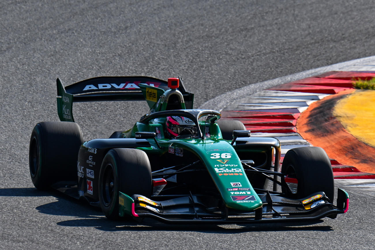 スーパーフォーミュラ第7戦予選でポールポジションを獲得した坪井翔（JRP提供）
