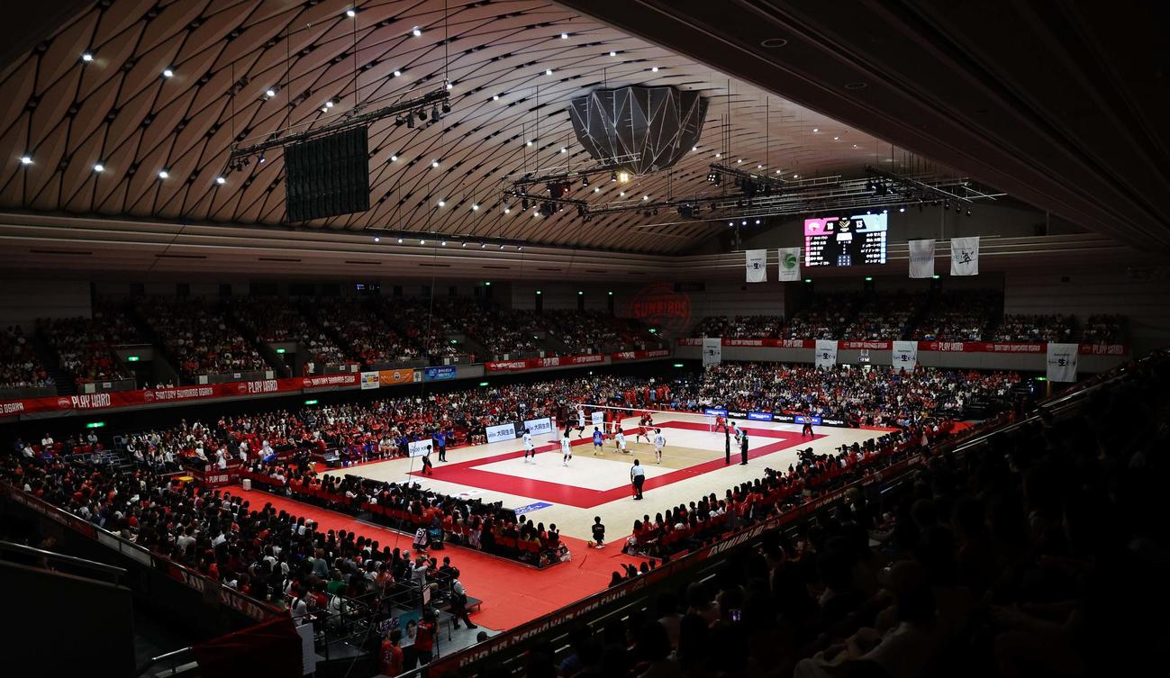 サントリー対大阪Bが行われたエディオンアリーナ大阪（撮影・上田博志）