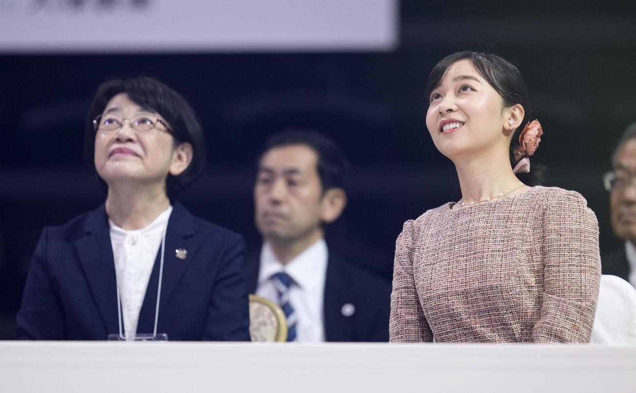 国民スポーツ大会の総合閉会式に出席された秋篠宮家の次女佳子さま（共同）