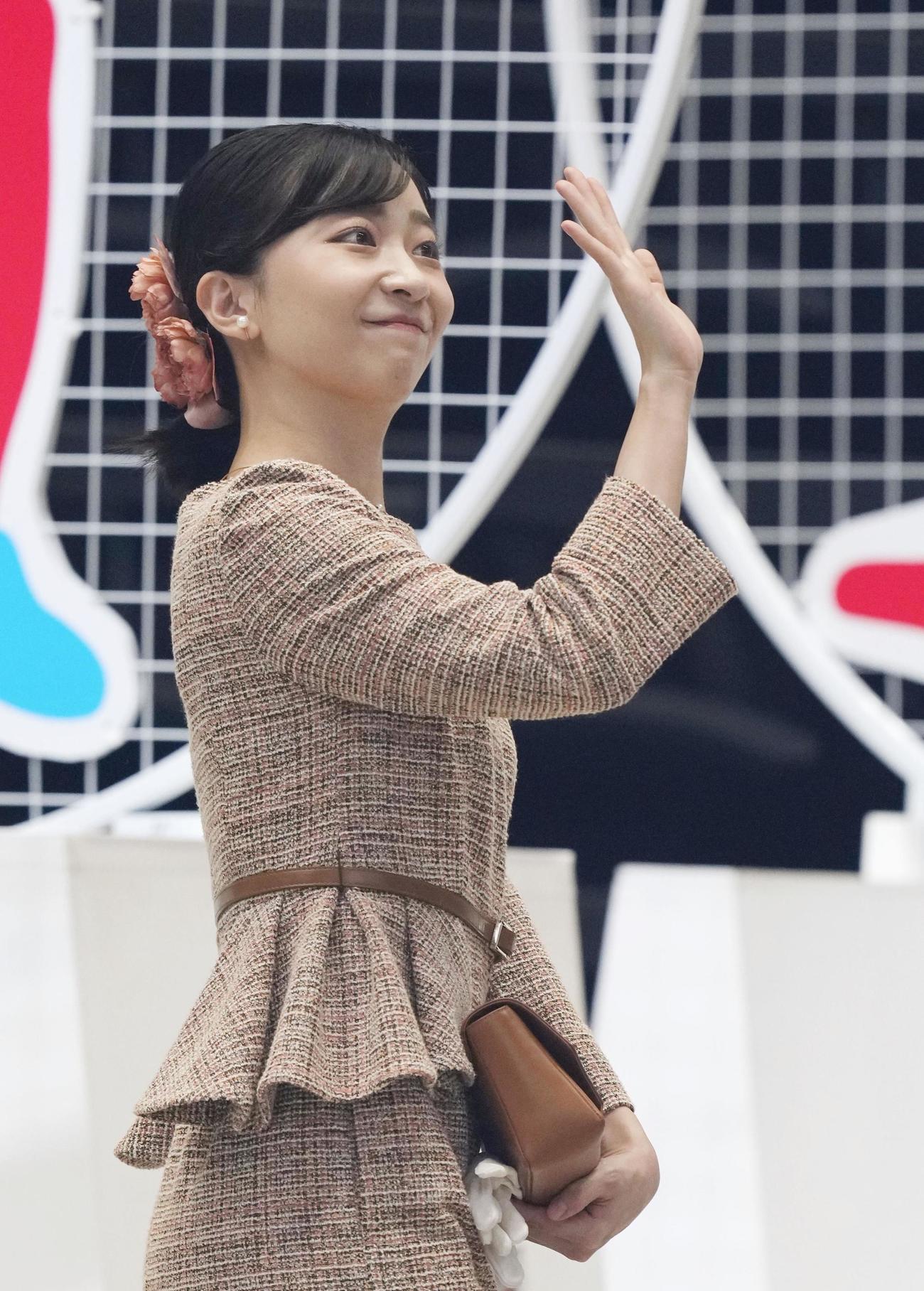 国民スポーツ大会の総合閉会式に出席された秋篠宮家の次女佳子さま（共同）