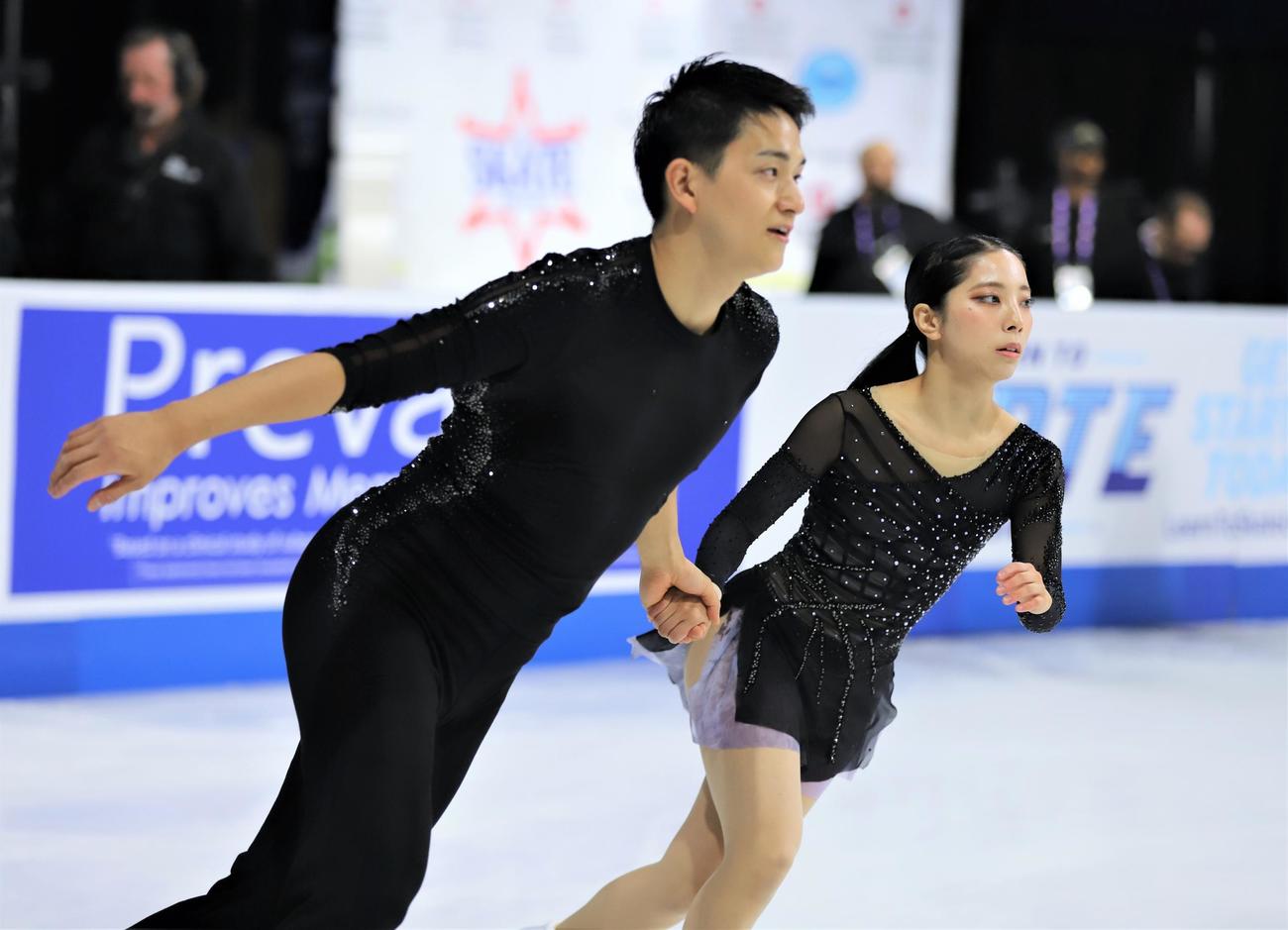 6分間練習を行う木原（左）三浦組（撮影・藤塚大輔）