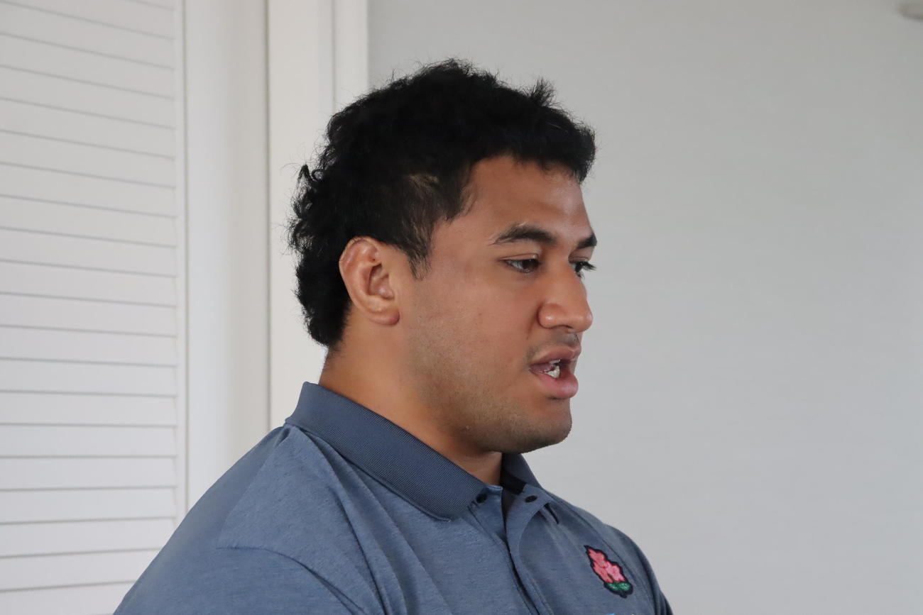 合宿地の宮崎からオンラインで思いを語る日本代表オペティ・ヘル（C）JRFU