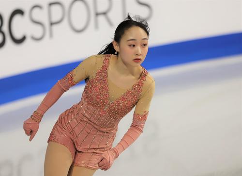 フィギュアスケートGPシリーズ　スケートカナダ女子SPの6分間練習に臨む松生（撮影・藤塚大輔）