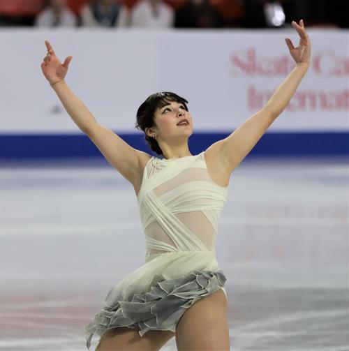 フィギュアスケートGPシリーズ　スケートカナダ女子SPで演技を披露するアリサ・リュウ（撮影・藤塚大輔）