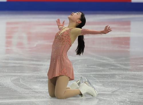フィギュアスケートGPシリーズ　スケートカナダ女子SPで演技を披露する松生（撮影・藤塚大輔）