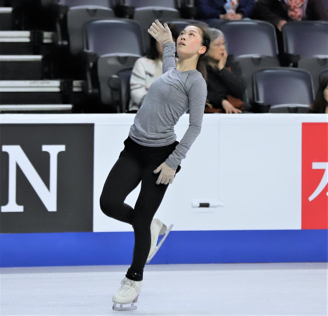 フィギュアスケートGPシリーズ　スケートカナダの公式練習に参加した吉田（撮影・藤塚大輔）