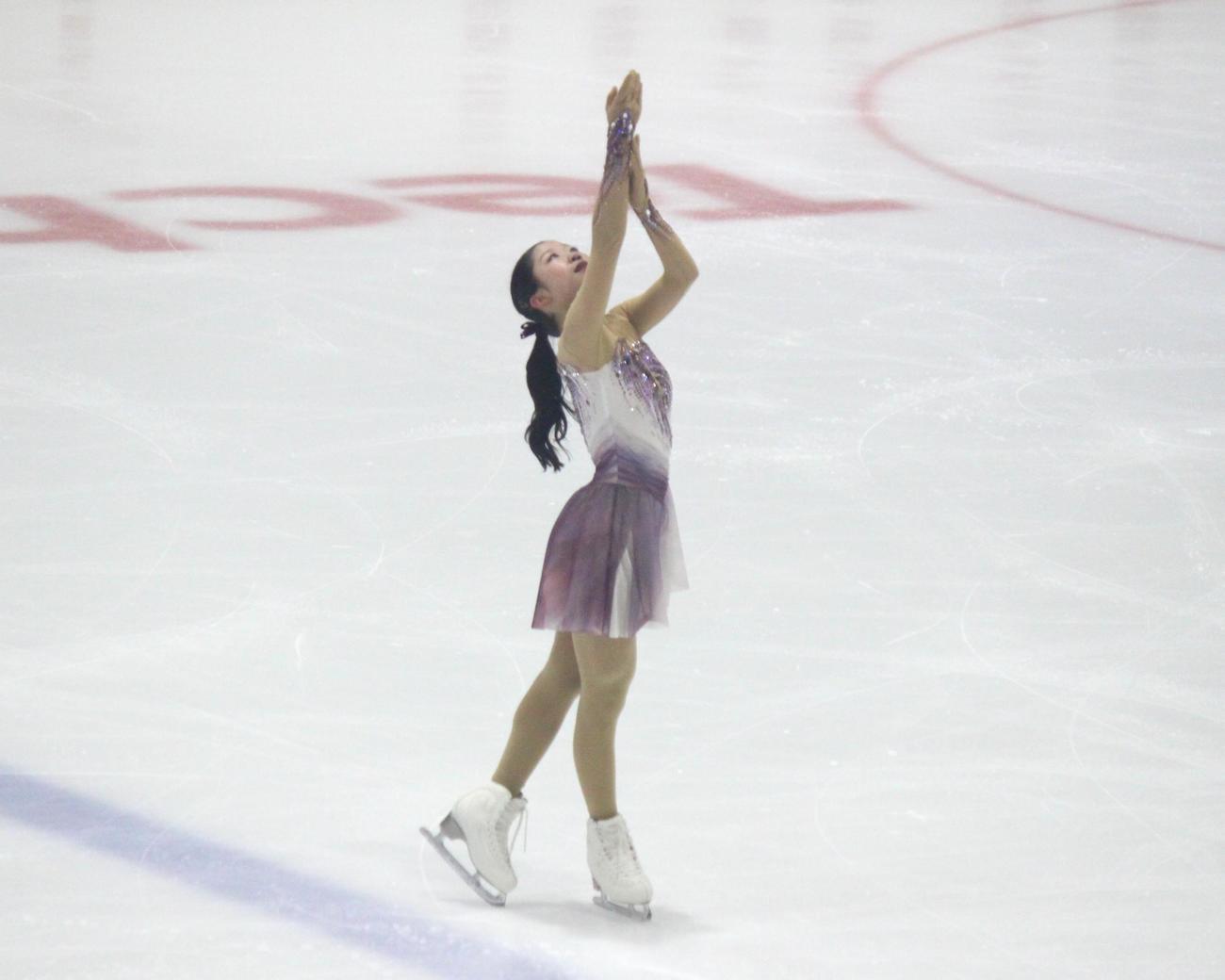 東日本選手権でショートプログラムを演じる中井（撮影・勝部晃多）