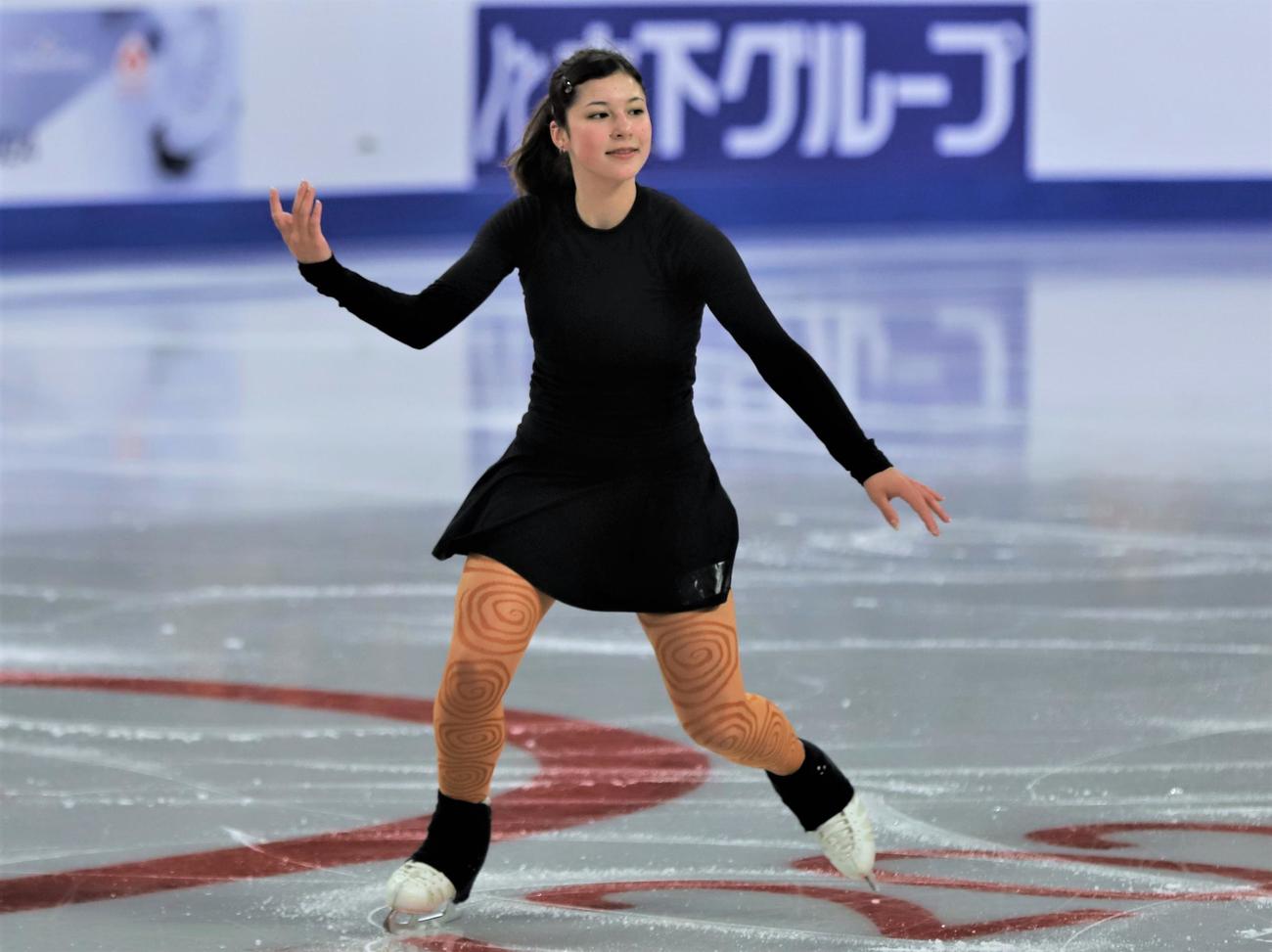 フィギュアスケートGPシリーズ　スケートカナダの女子公式練習に参加したアリサ・リュウ（撮影・藤塚大輔）