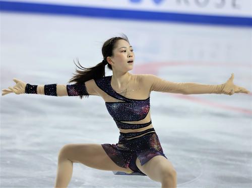 フィギュアスケートGPシリーズスケートカナダ 女子フリー当日の公式練習に参加した吉田陽菜(撮影・藤塚大輔)