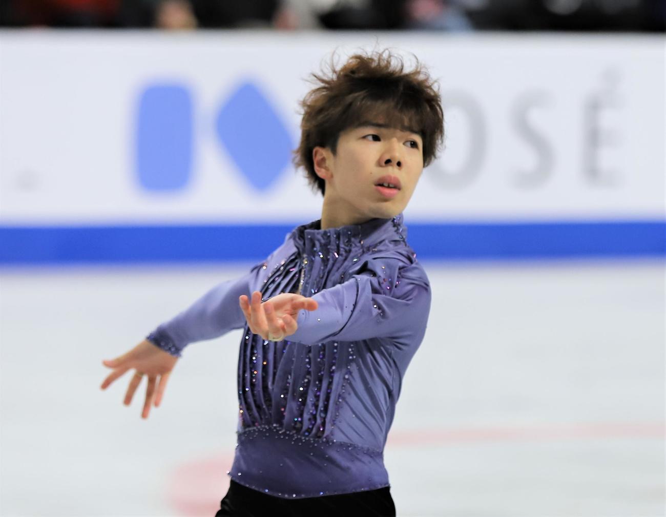 フィギュアスケートGPシリーズスケートカナダ　男子SP当日の公式練習に参加した佐藤駿（撮影・藤塚大輔）