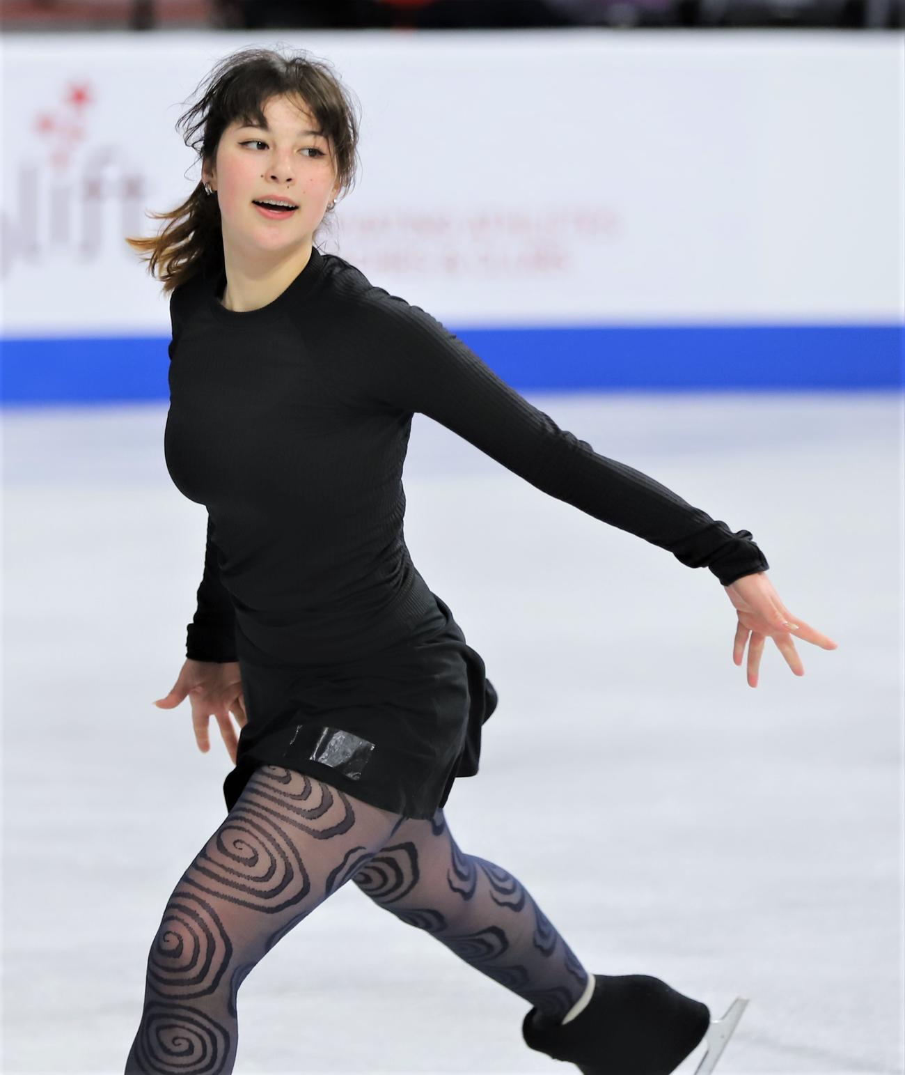 フィギュアスケートGPシリーズスケートカナダ　女子フリー当日の公式練習に参加したアリサ・リュウ（撮影・藤塚大輔）