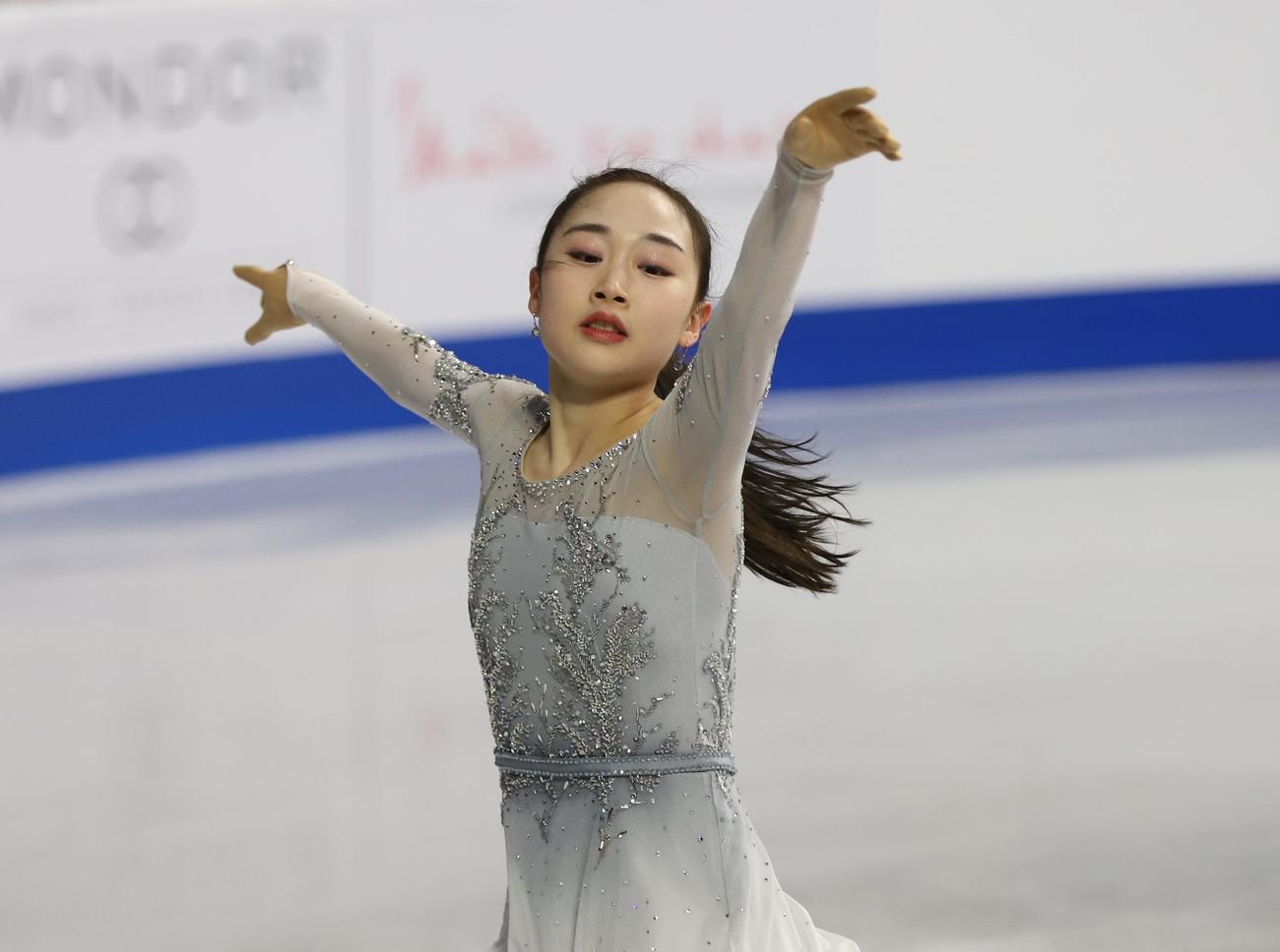 女子フリーで演技を披露する松生理乃（撮影・藤塚大輔）
