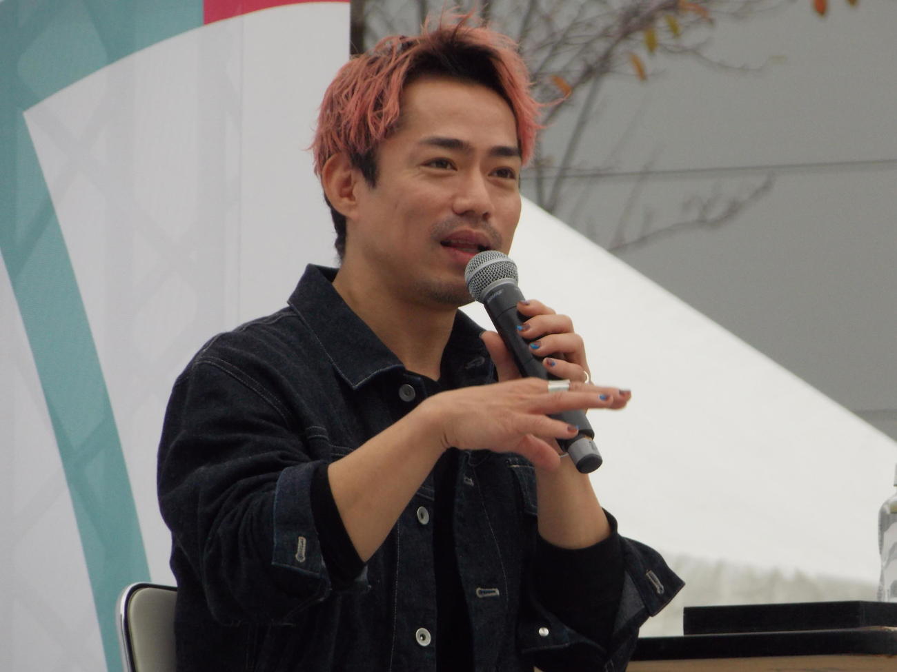 MFLP船橋プレミアムフェスタ2024のトークショーで思いを語る高橋大輔さん（撮影・松本航）