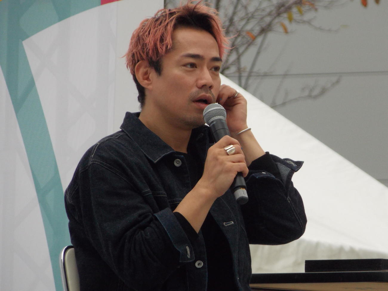 MFLP船橋プレミアムフェスタ2024のトークショーで思いを語る高橋大輔さん（撮影・松本航）
