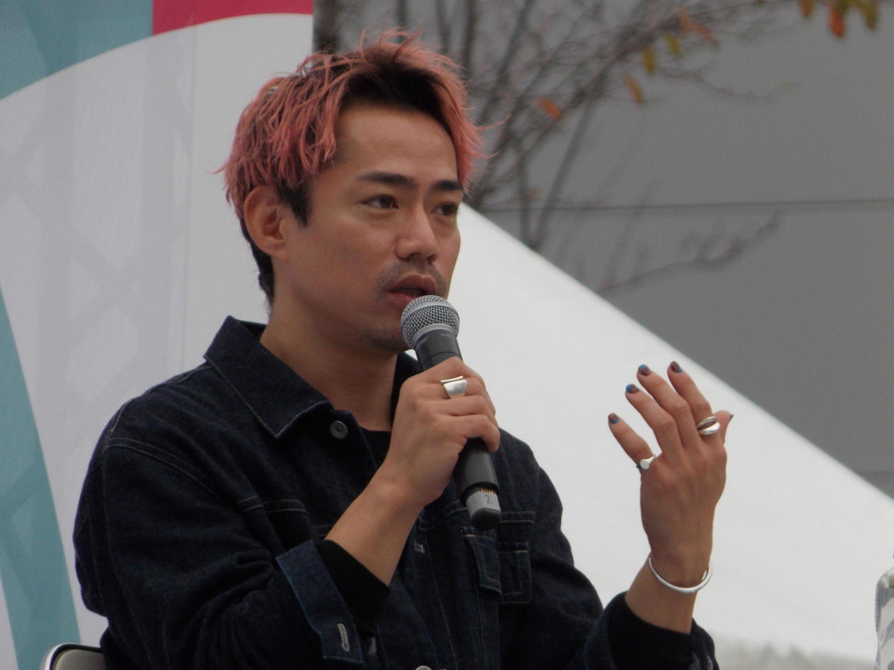MFLP船橋プレミアムフェスタ2024のトークショーで思いを語る高橋大輔さん（撮影・松本航）
