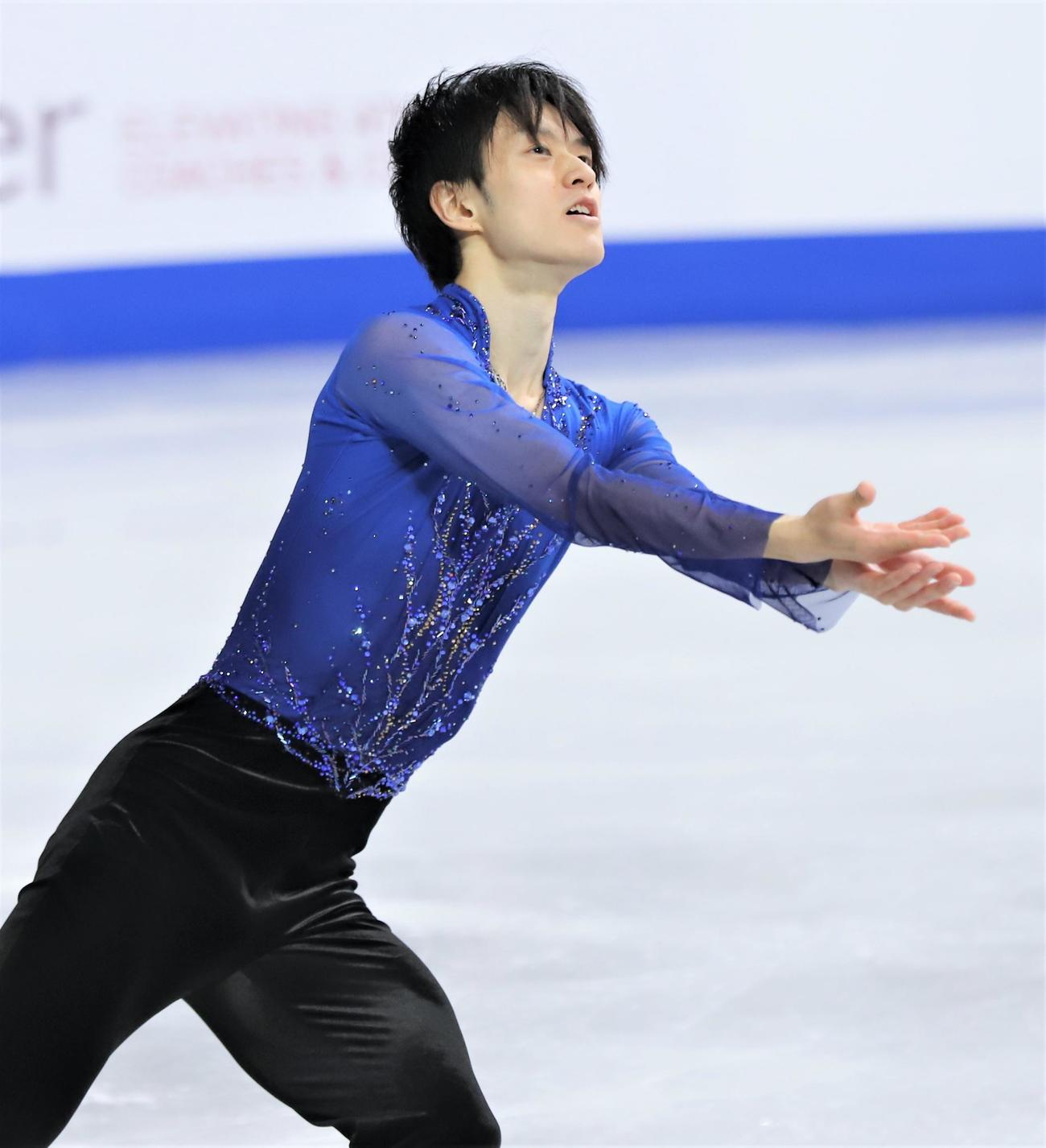 フィギュアスケートGPシリーズスケートカナダ　男子フリーで演技を披露する山本草太（撮影・藤塚大輔）