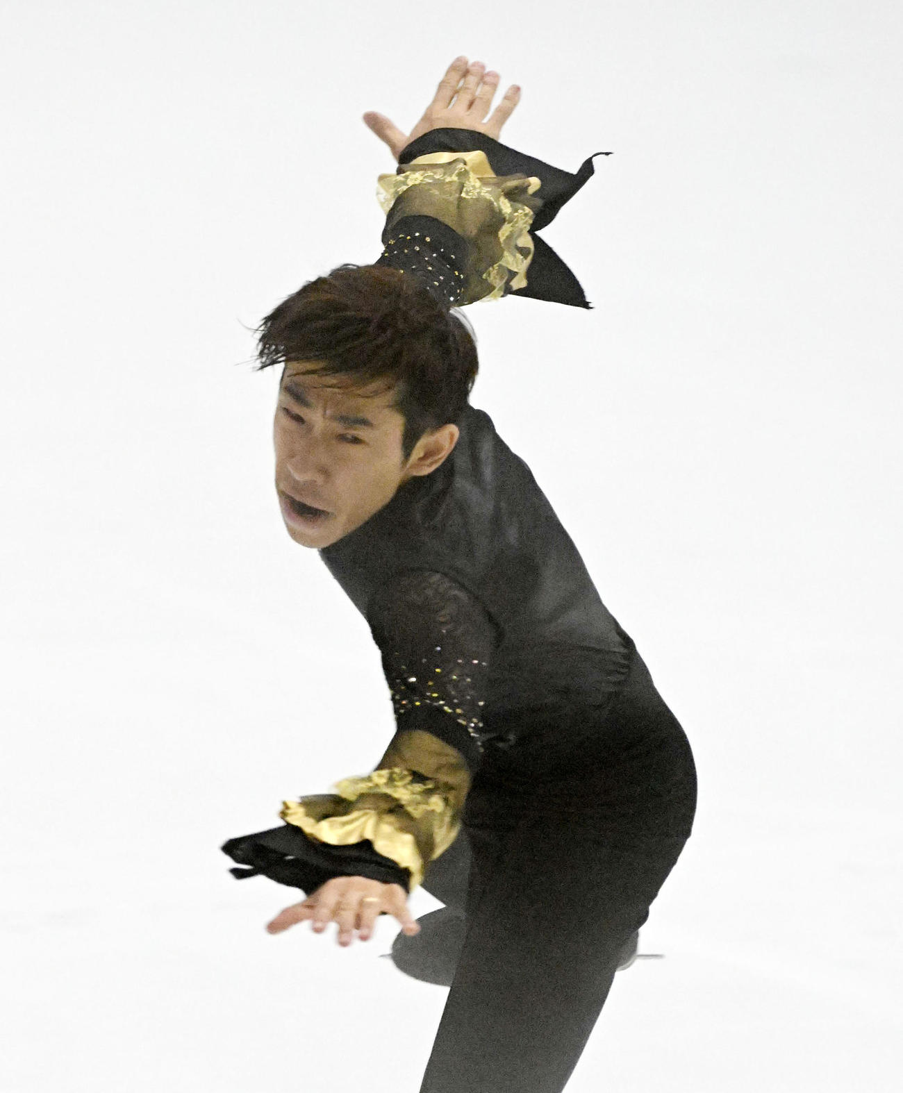 男子SPで演技を行う織田信成（撮影・前岡正明）