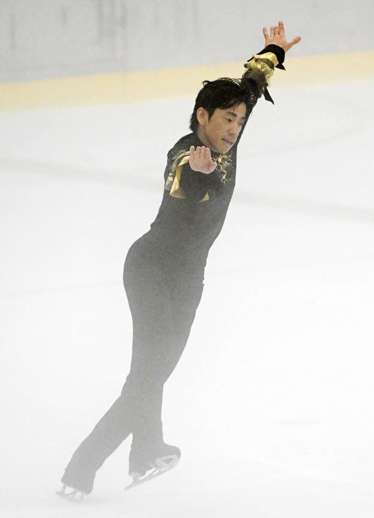 男子SPで演技を行う織田信成（撮影・前岡正明）