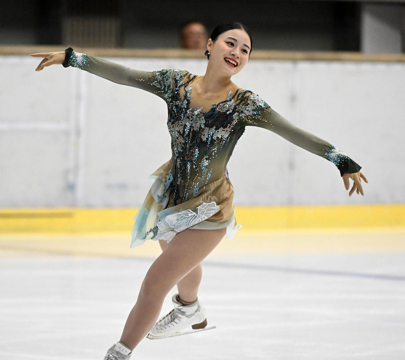 西日本フィギュアスケート選手権女子フリーで演技を行う白岩優奈（撮影・前岡正明）