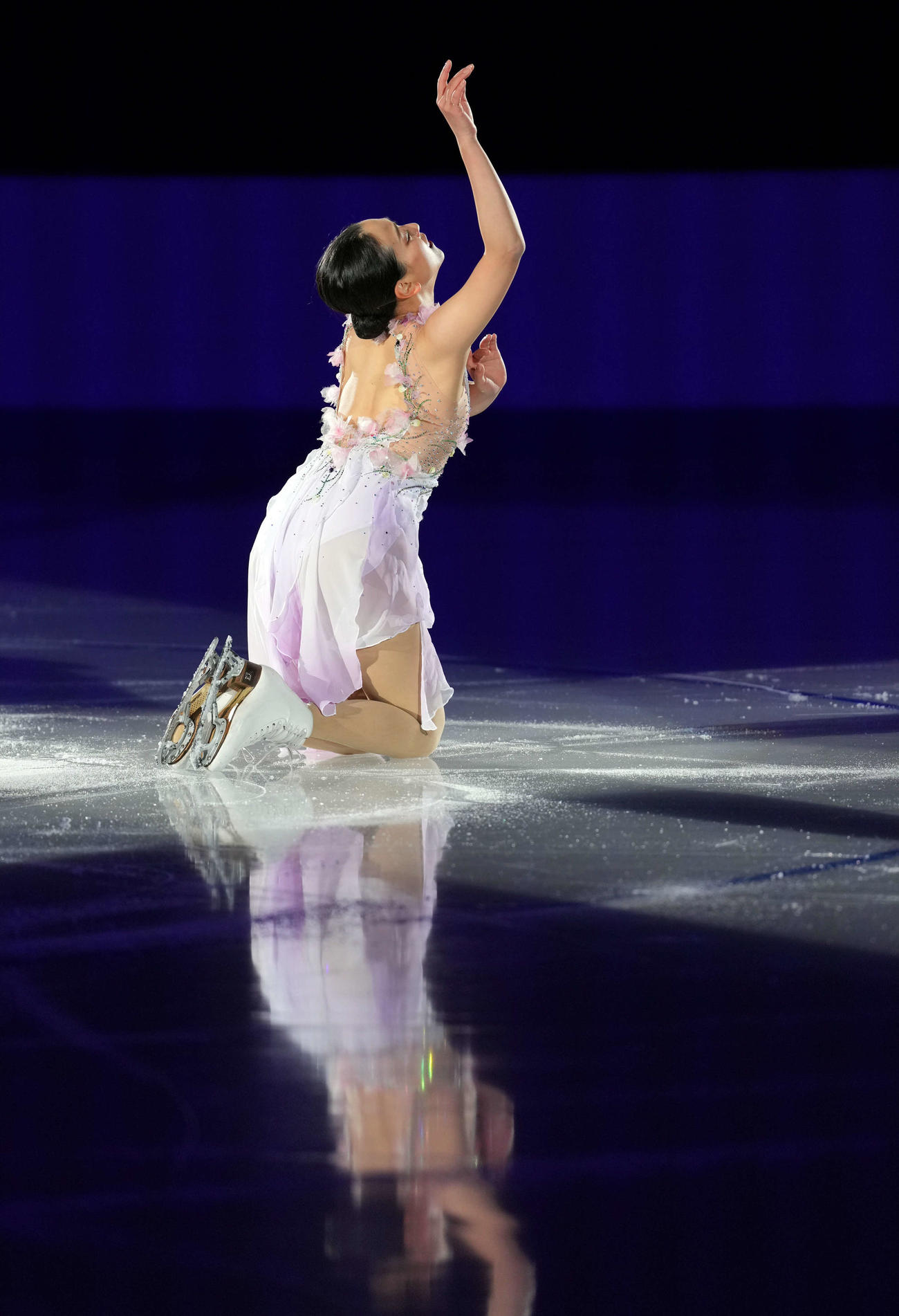 オープニングセレモニーで華麗な演技を披露する浅田真央さん（撮影・たえ見朱実）