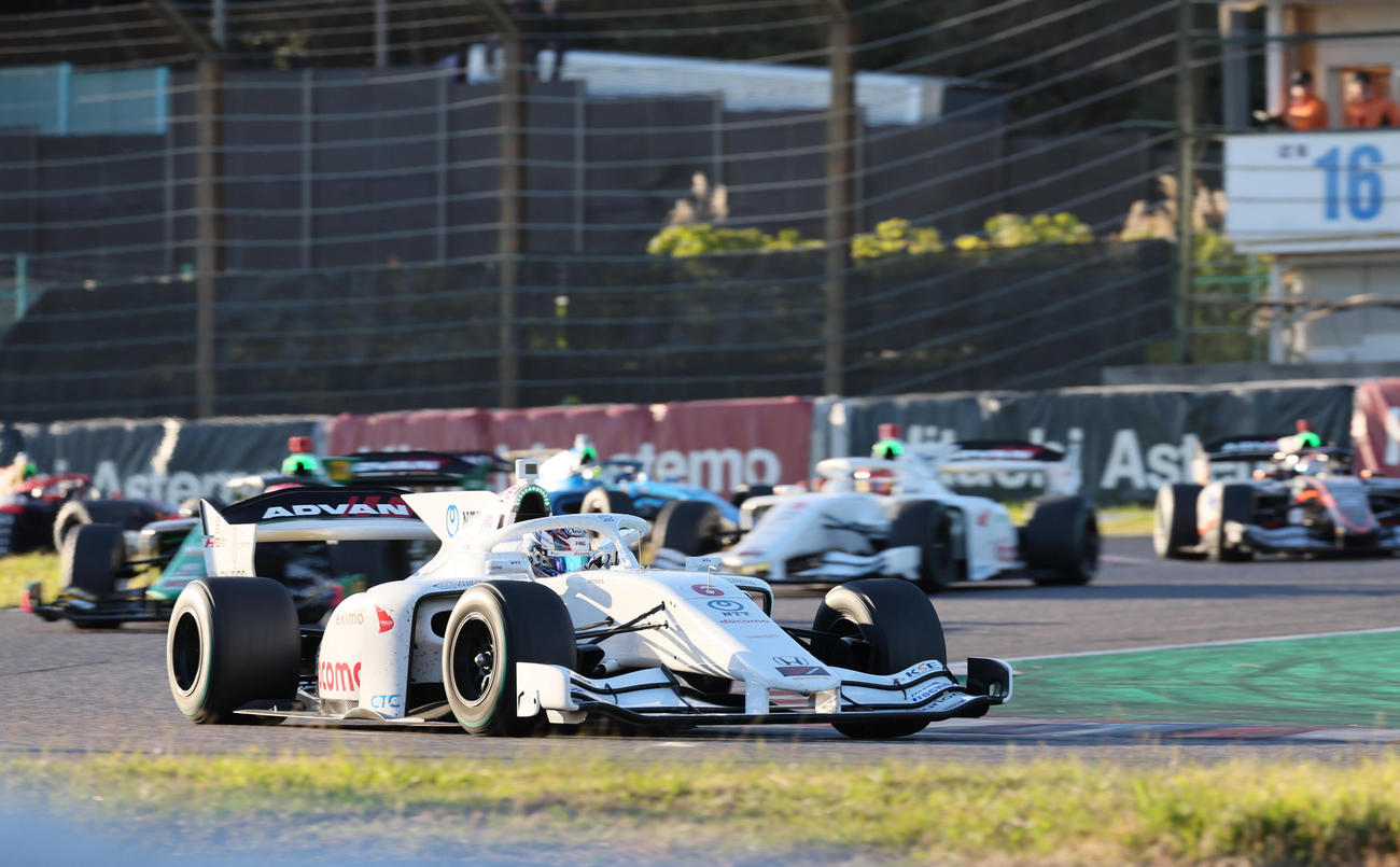 スーパーフォーミュラ第8戦を制したダンデライオンレーシングの太田格之進（撮影・宮崎幸一）