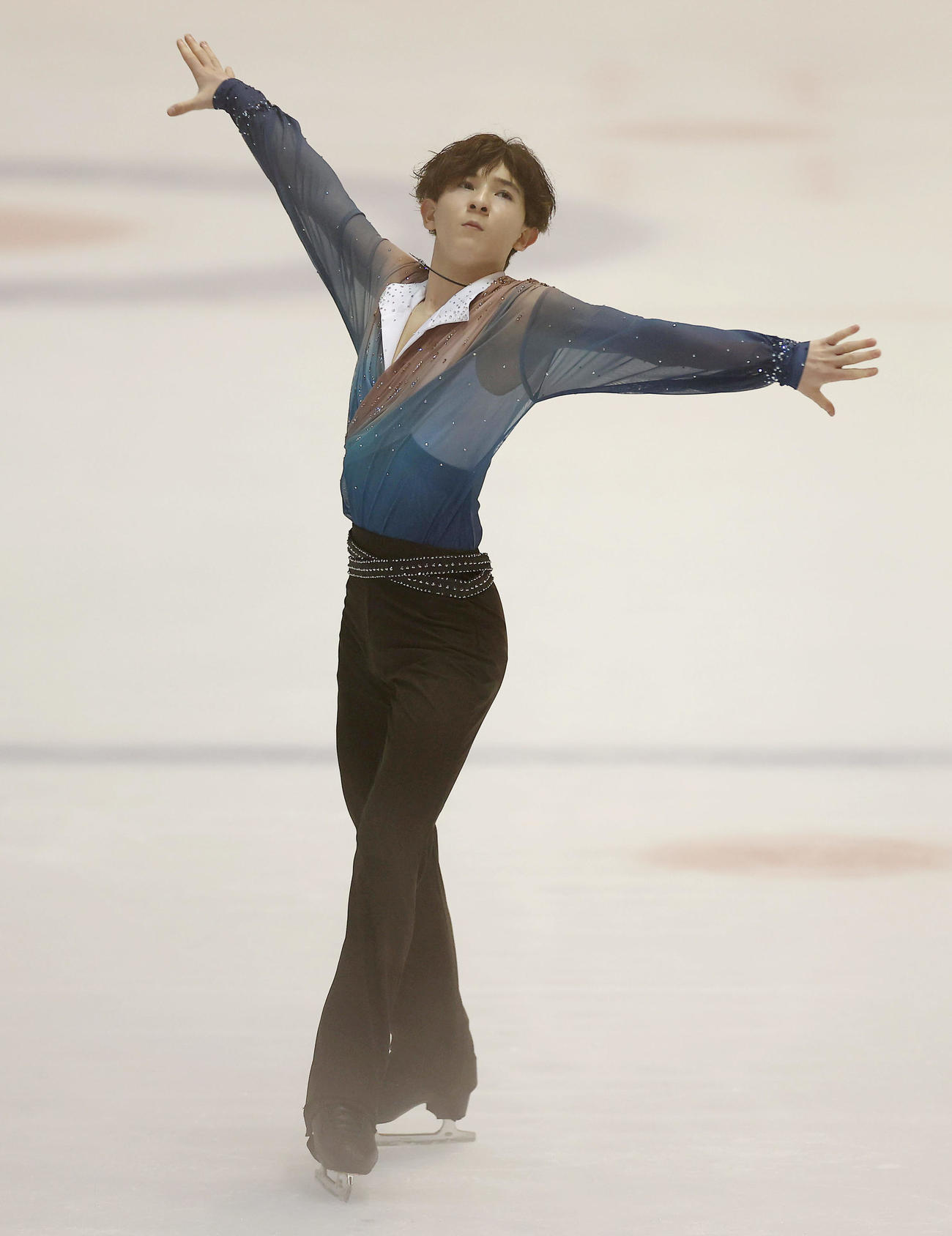 全日本ジュニア選手権の男子フリーで演技する中田璃士（撮影・前田充）
