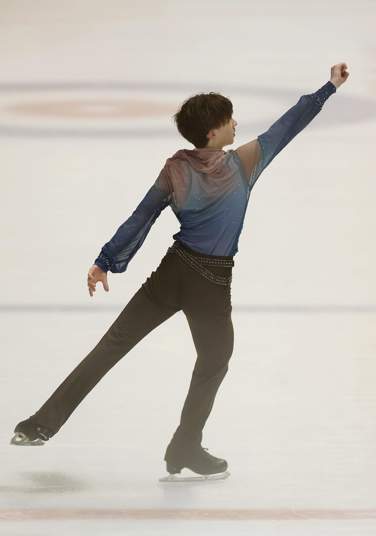全日本ジュニア選手権の男子フリーで演技する中田璃士（撮影・前田充）