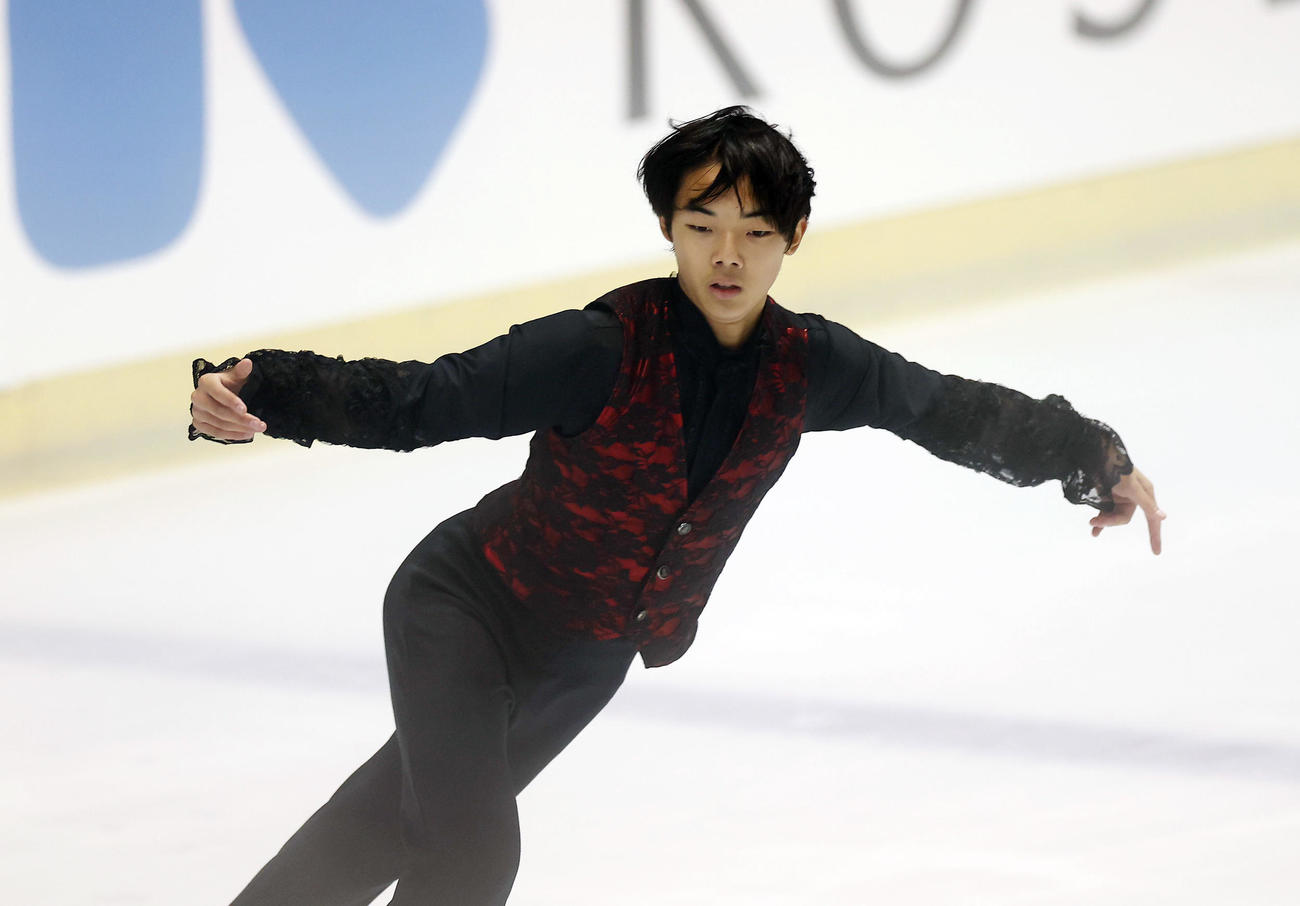全日本ジュニア選手権の男子フリーで演技する小河原（撮影・前田充）