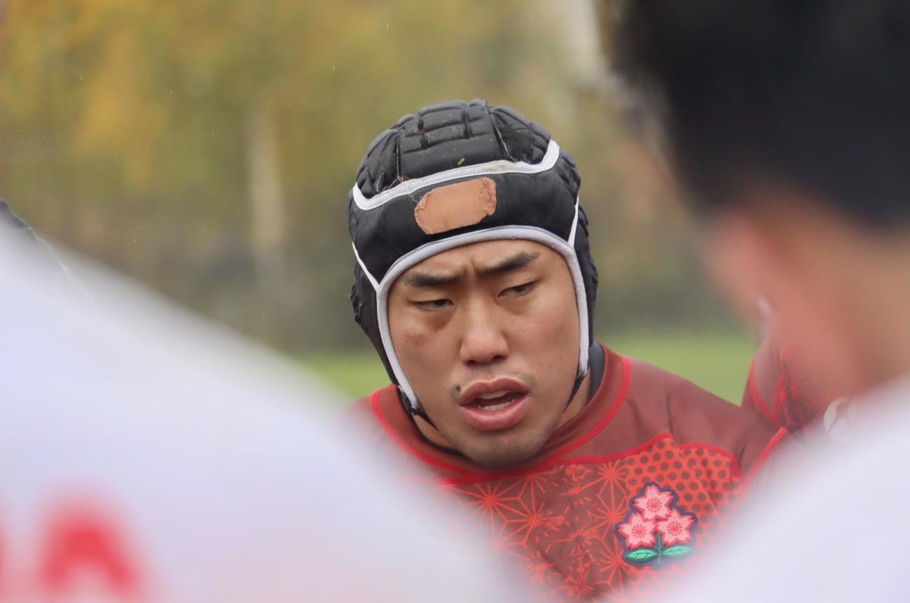 イングランド戦に向けての練習で険しい表情を見せる日本代表フッカー原田衛（C）JRFU
