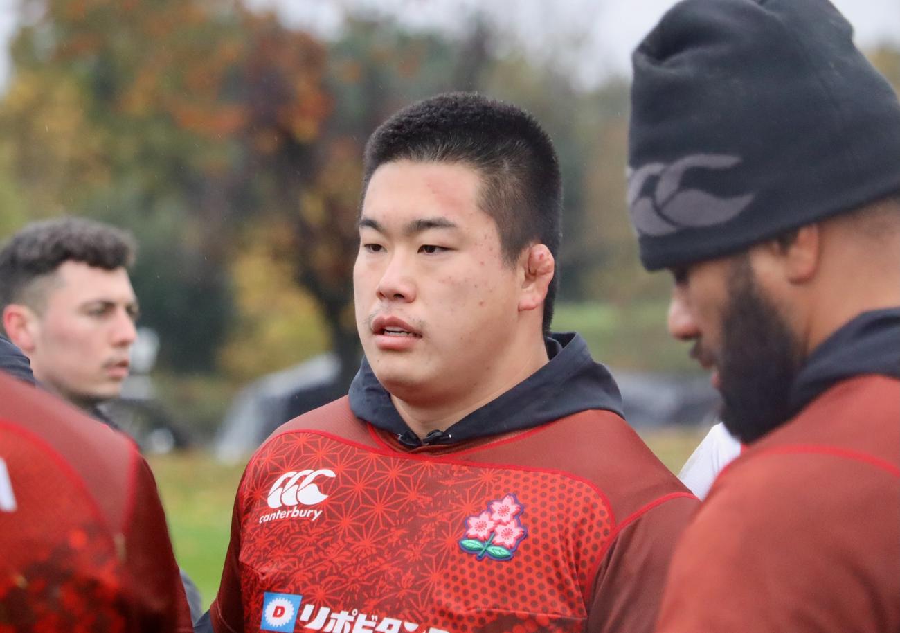 19日、イングランド戦に向けての練習に参加した日本代表プロップ竹内柊平（C）JRFU