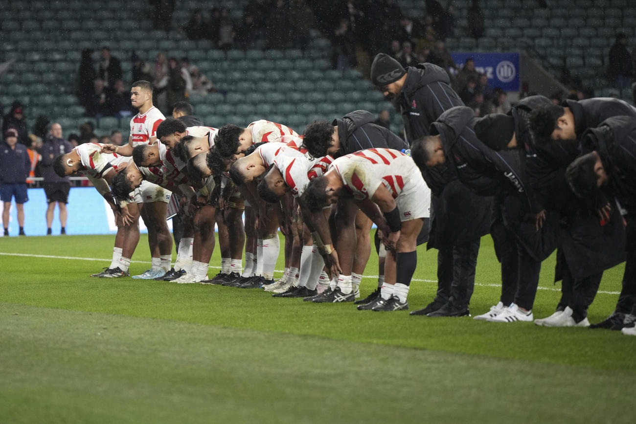 イングランドに敗れたラグビー日本代表（AP）