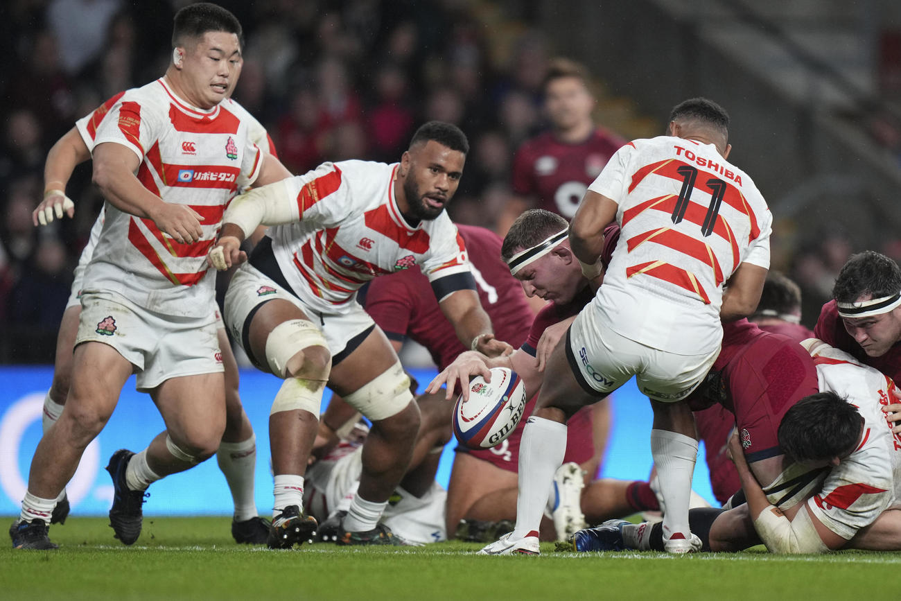 イングランドと対戦するラグビー日本代表（AP）
