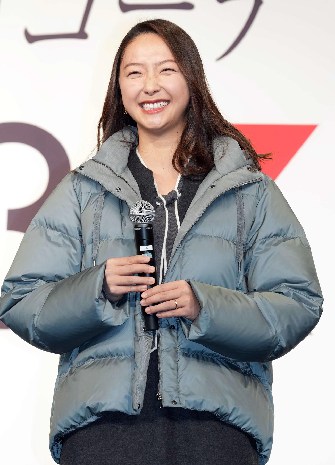 笑顔を見せる畠山愛理さん（撮影・たえ見朱実）