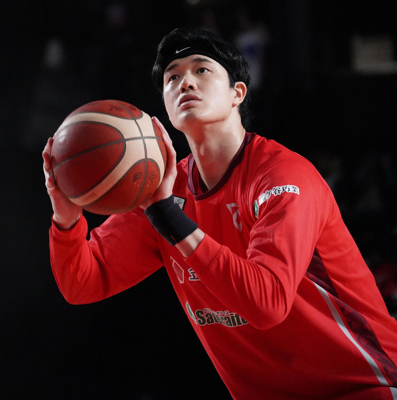 千葉J対琉球　試合前、練習する千葉J渡辺（撮影・中島郁夫）